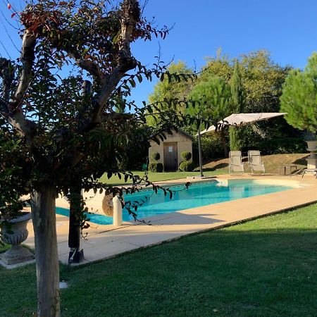 Amity. Exclusive Poolside Garden Apartment サルラ・ラ・カネダ エクステリア 写真