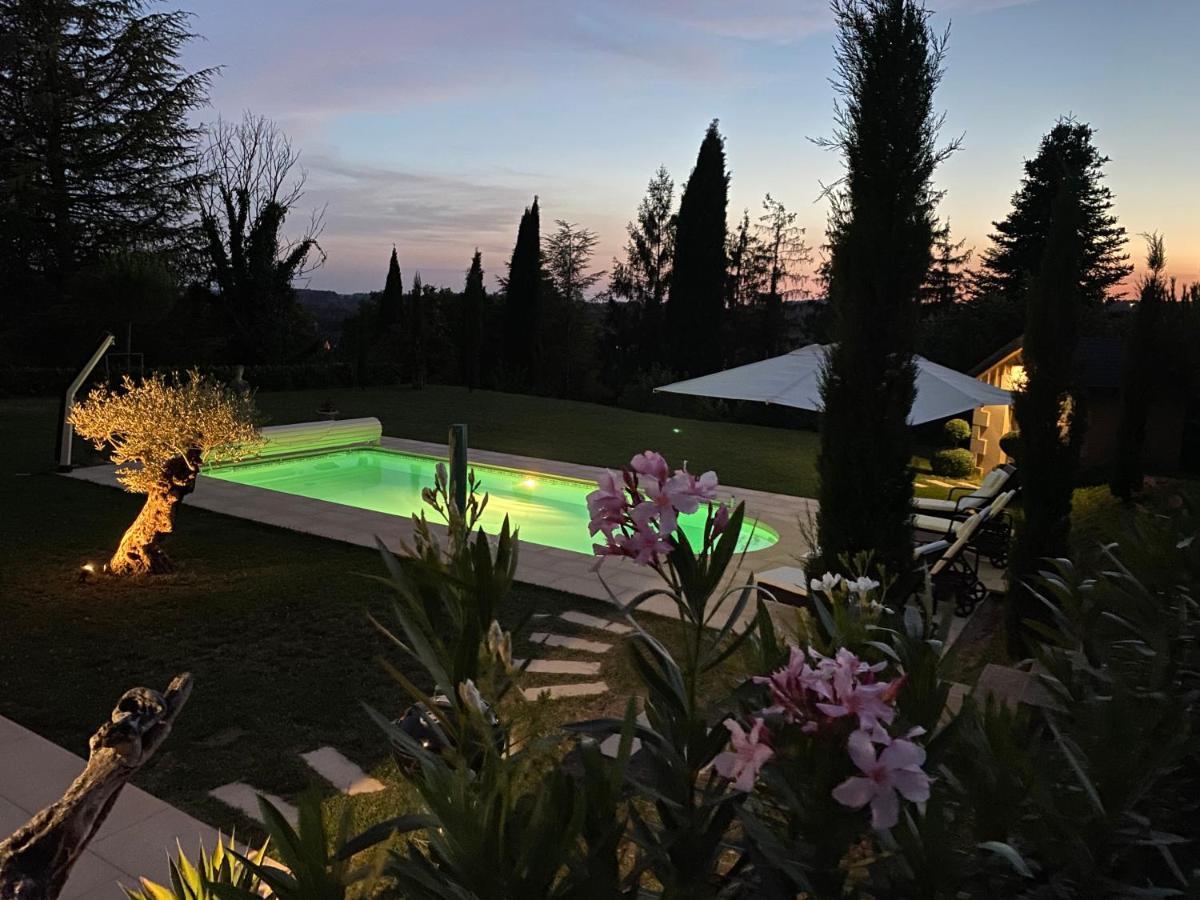 Amity. Exclusive Poolside Garden Apartment サルラ・ラ・カネダ エクステリア 写真