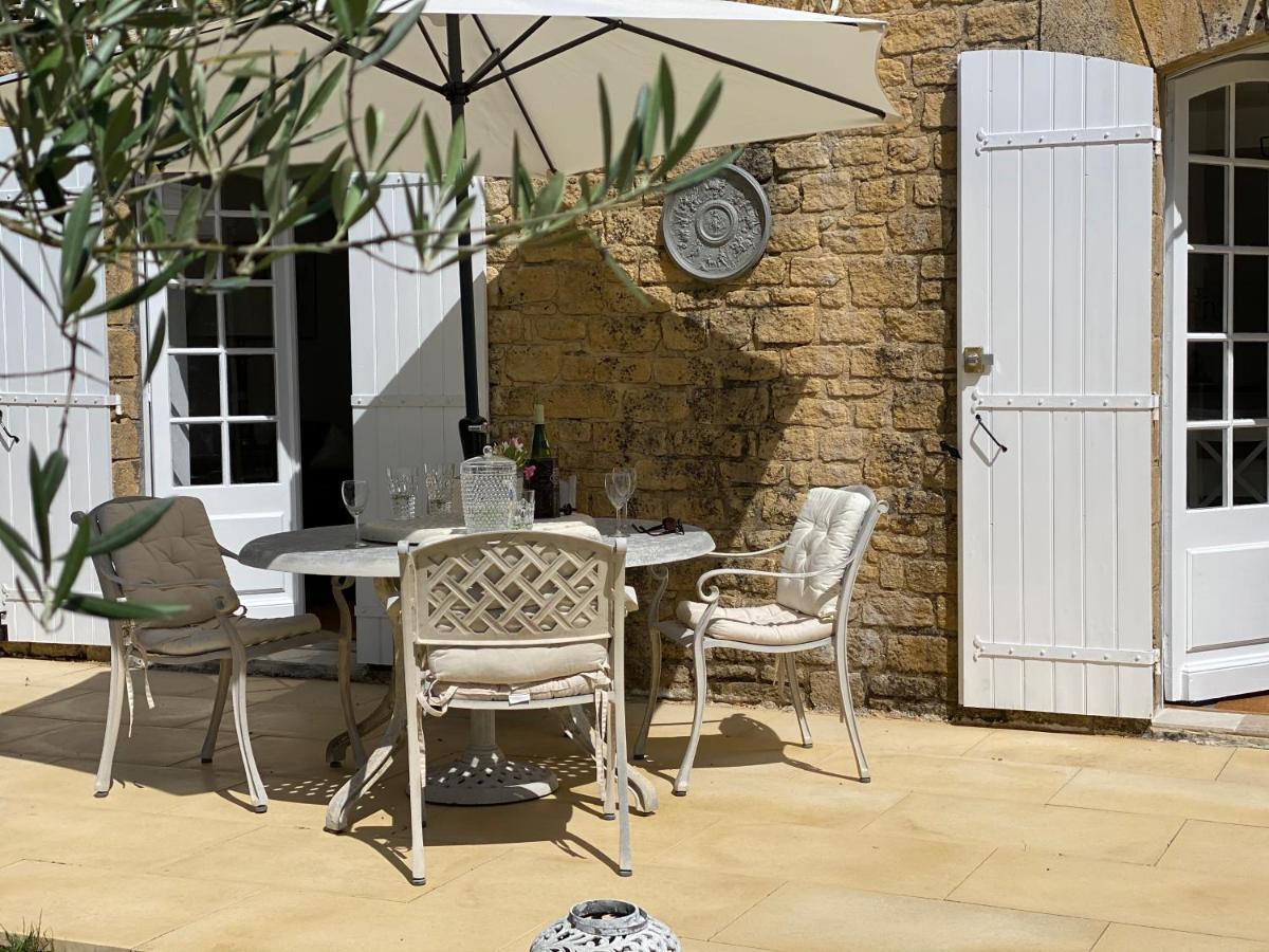 Amity. Exclusive Poolside Garden Apartment サルラ・ラ・カネダ エクステリア 写真