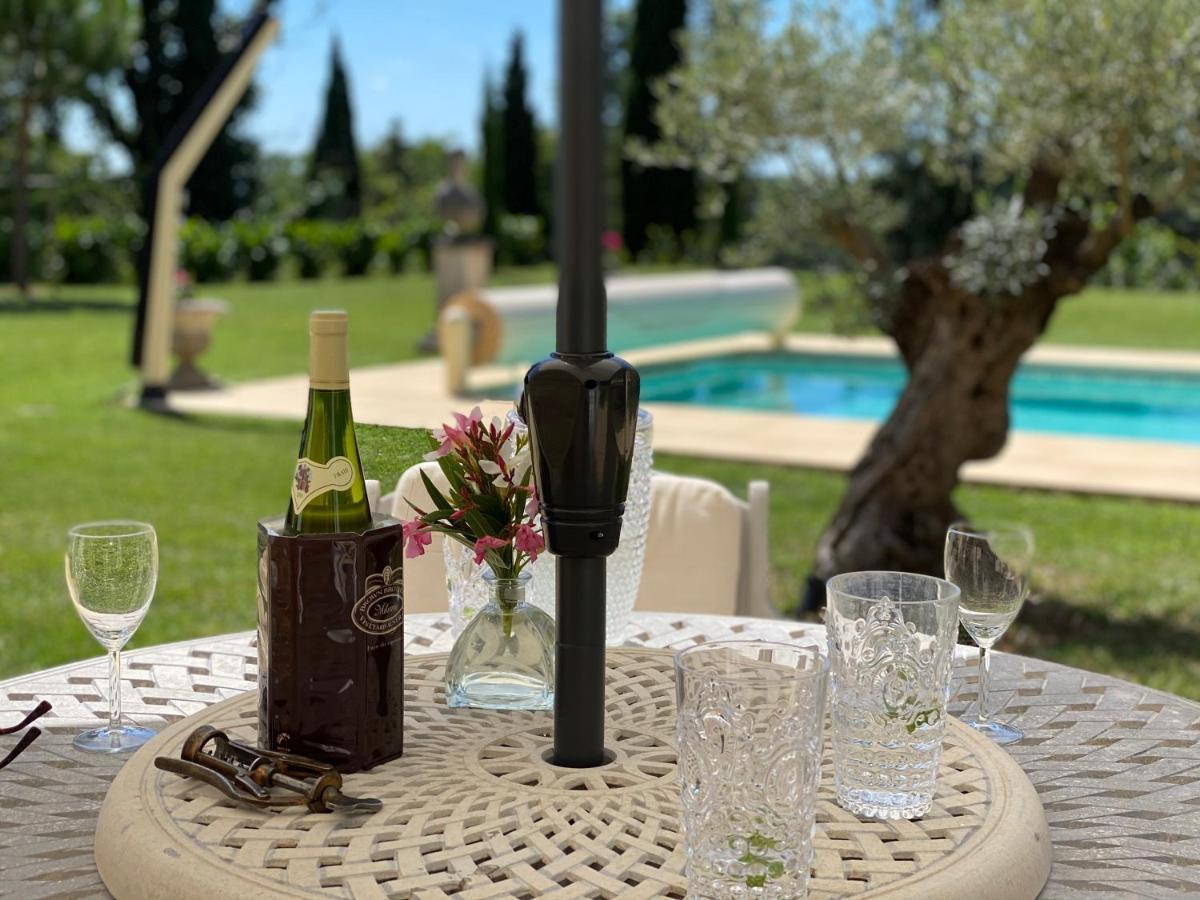 Amity. Exclusive Poolside Garden Apartment サルラ・ラ・カネダ エクステリア 写真