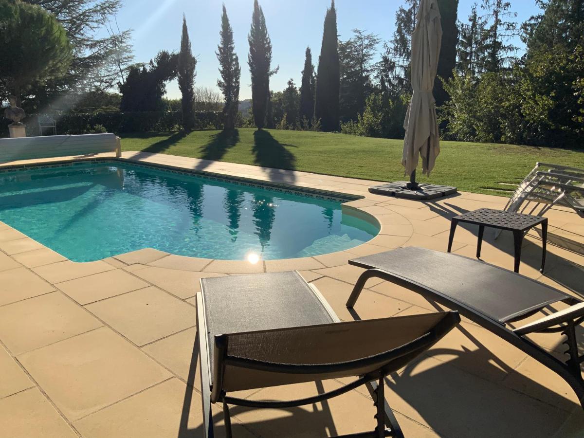 Amity. Exclusive Poolside Garden Apartment サルラ・ラ・カネダ エクステリア 写真